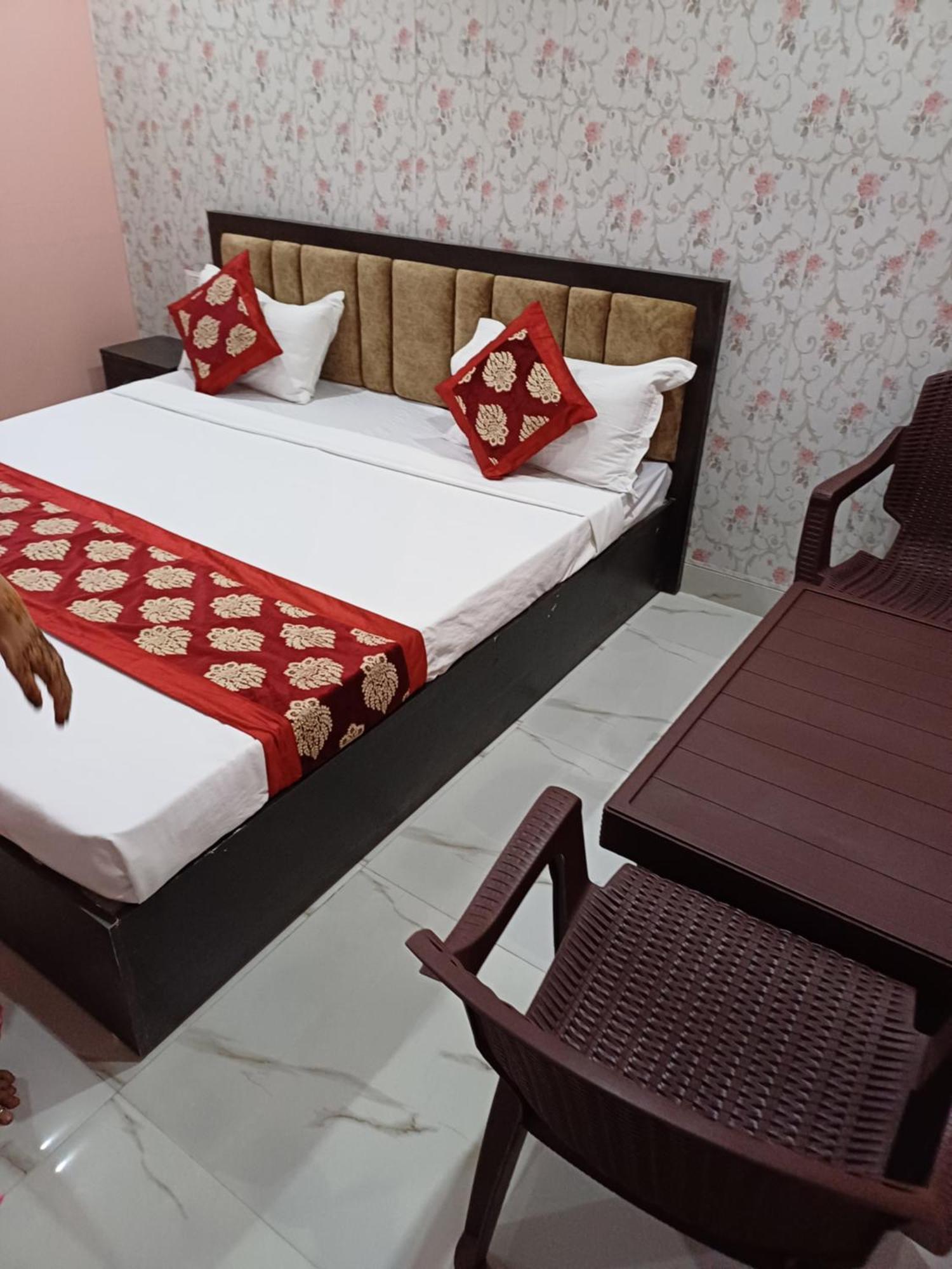 Baba Paying Guest House Varanasi Exterior photo