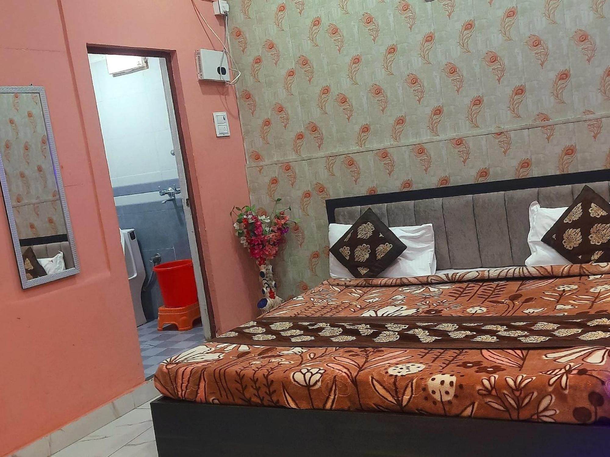 Baba Paying Guest House Varanasi Exterior photo