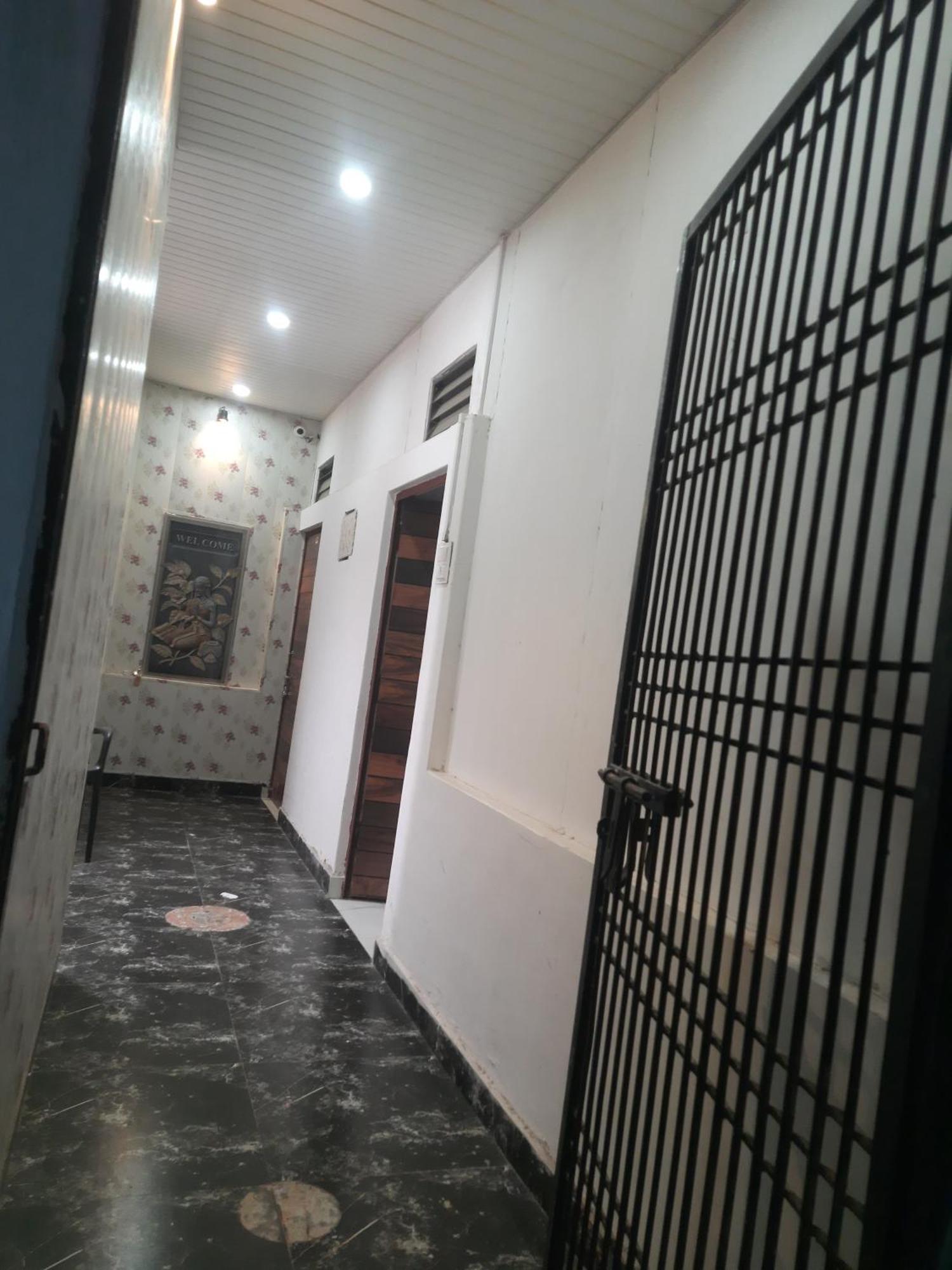 Baba Paying Guest House Varanasi Exterior photo