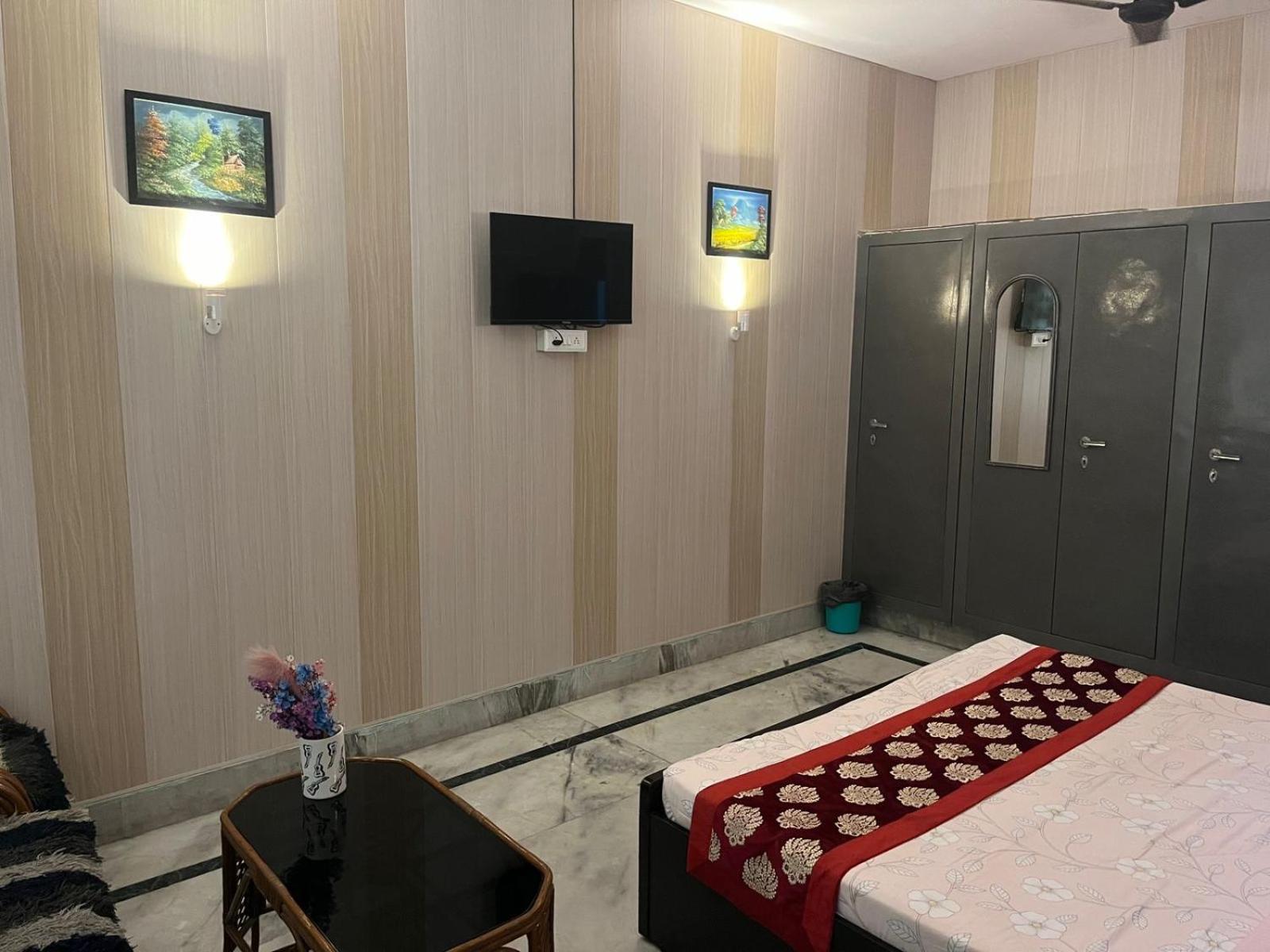 Baba Paying Guest House Varanasi Exterior photo